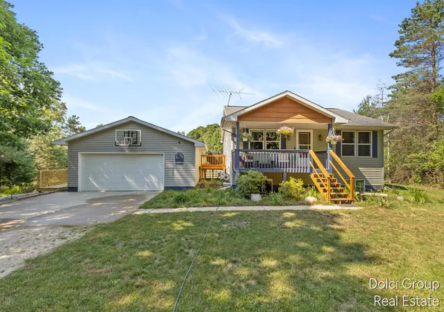 image of 11778 Red Feather Ln, Stanwood, MI 49346 | MLS# 65026036062