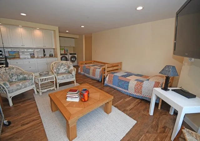 2nd image of 23 S Bch, GlenArborTownship_Leelanau, MI 49636