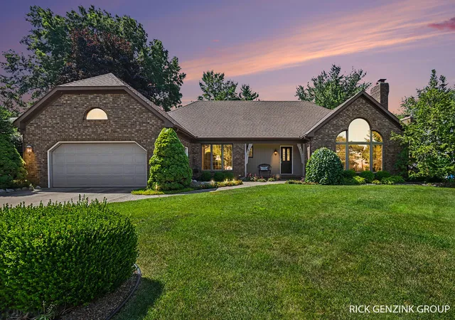 3rd image of 400 W 35Th St, Holland, MI 49423 | MLS# 71026036078