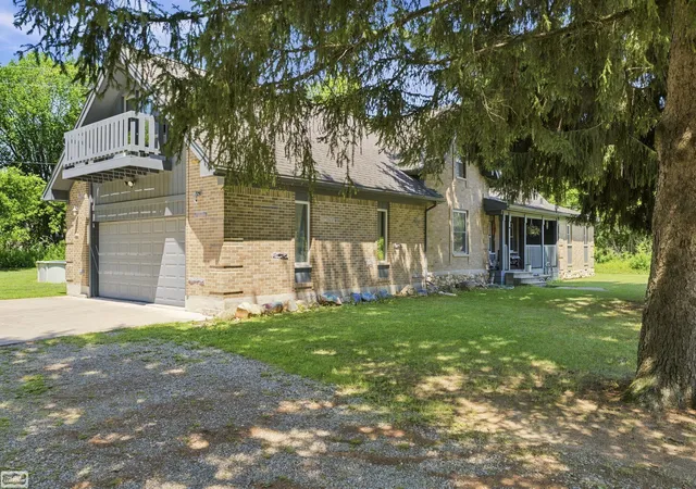 Photo 3 of Single family home for sale at 105 3rd Street, Yale, MI 48097 | MLS# 58050214972 | Listing updated on 2026-09-01