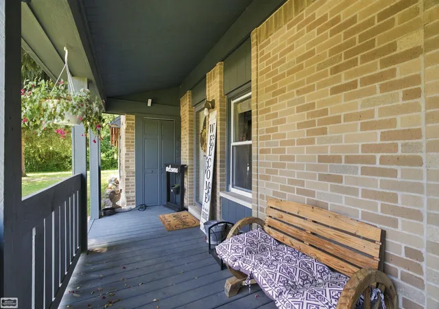 Photo 3 of Single family home for sale at 105 3rd Street, Yale, MI 48097 | MLS# 58050214972 | Listing updated on 2026-09-01