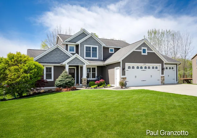 4th image of 2480 Cedar West Dr, Jenison, MI 49428 | MLS# 65026036082