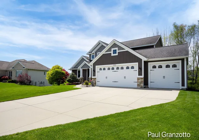 5th image of 2480 Cedar West Dr, Jenison, MI 49428 | MLS# 65026036082