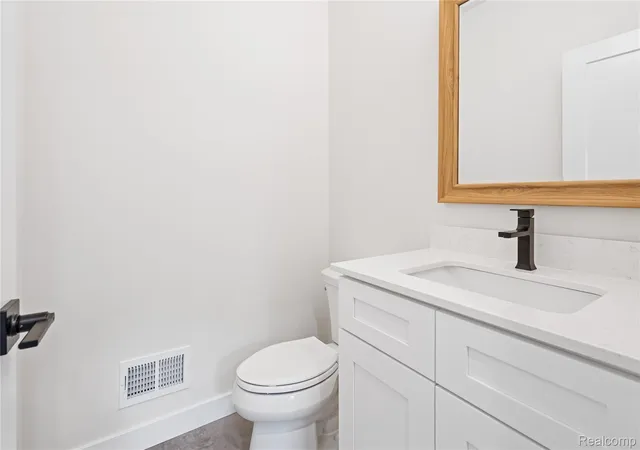 25th image of 9355 Highland Dr, Grosse Ile, MI 48138 | MLS# 20261054493