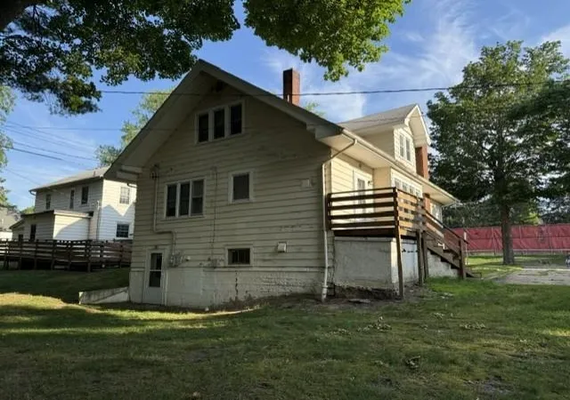 Photo 2 of Single family home for sale at 707 W Center St, Alma, MI 48801 | MLS# 79080071098 | Listing updated on 2026-07-22