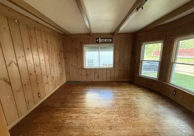 Photo 4 of Single family home for sale at 707 W Center St, Alma, MI 48801 | MLS# 79080071098 | Listing updated on 2026-07-22
