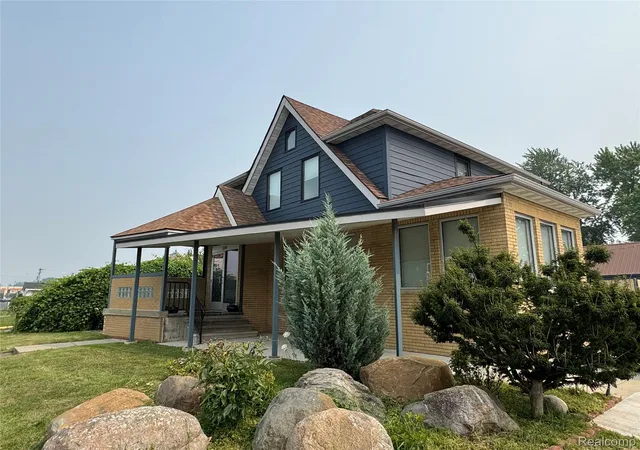 Photo 1 of Single family home for sale at 2349 Washtenaw Rd, Ypsilanti, MI 48197 | MLS# 20261054531 | Listing updated on 2026-07-23