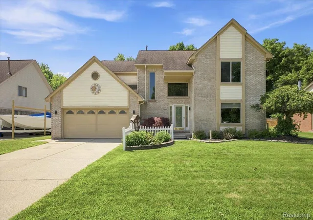 Photo 2 of Single family home for sale at 28108 Ruby Ct, Chesterfield, MI 48047 | MLS# 20261054537 | Listing updated on 2026-08-02