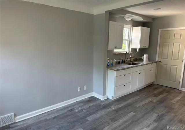 Photo 4 of Single family home for sale at 14103 Glenwood St, Detroit, MI 48205 | MLS# 20261054545 | Listing updated on 2026-07-24
