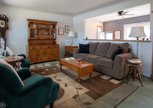 Photo 1 of Sale Pending at 8324 Darlene St, Warren, MI 48093 | MLS# 58050214984 | Listing updated on 2026-07-26