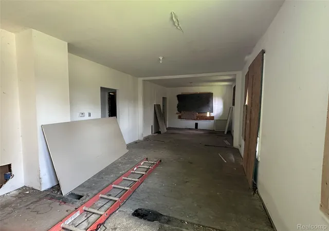 Photo 3 of Single family home for sale at 3213 Virginia Park St, Detroit, MI 48206 | MLS# 20261054569 | Listing updated on 2026-07-31