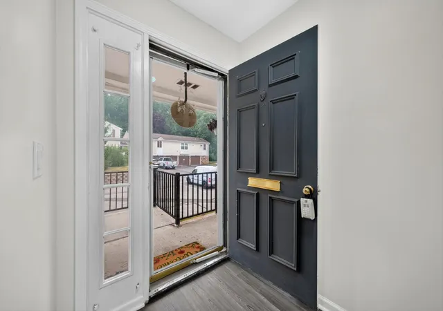 Photo 5 of Condo for sale at 21344 E Glen Hvn Cir, Northville, MI 48167 | MLS# 81026036120 | Listing updated on 2026-08-11