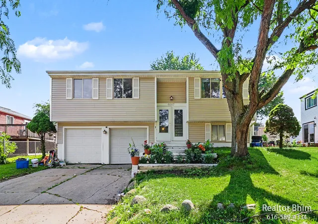 Single family home for sale at 6007 Rockingham Dr, Lansing, MI 48911 | MLS# 65026036124
