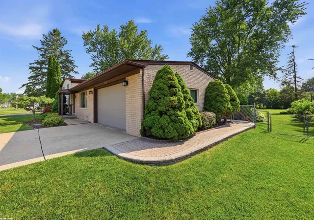 Photo 3 of Single family home for sale at 47120 Vanker Ave, Shelby Township, MI 48317 | MLS# 58050215005 | Listing updated on 2026-07-27