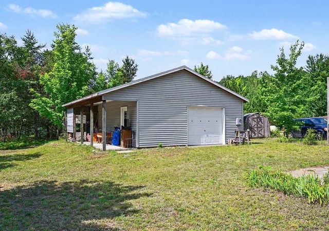 2nd image of 509 Gitchegumee Dr, Buckley, MI 49620 | MLS# 78080071112