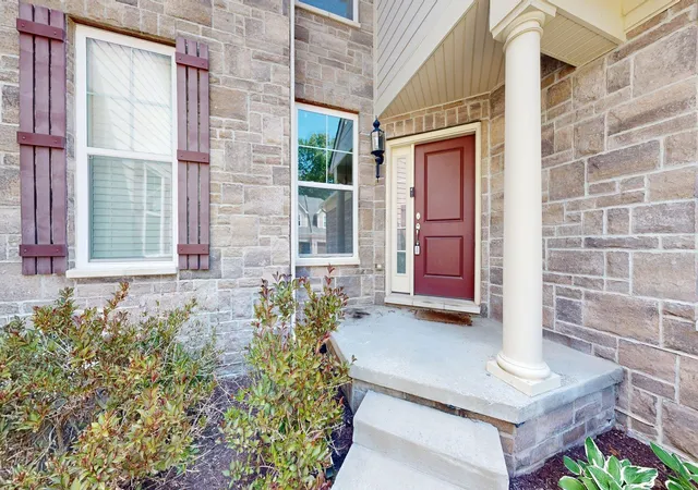 2nd image of 3019 N Spurway Dr, Ann Arbor, MI 48105 | MLS# 81026036139