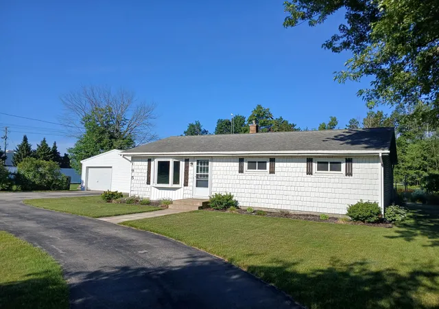 2nd image of 195 N Meyers Rd, Ludington, MI 49431 | MLS# 67026036134