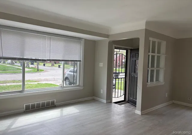 Photo 3 of Single family home for sale at 10078 Heyden Ct, Detroit, MI 48228 | MLS# 20261054615 | Listing updated on 2026-07-16
