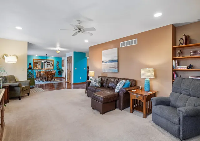 Photo 3 of Single family home for sale at 1092 Rose Rd, Petersburg, MI 49270 | MLS# 81026036168 | Listing updated on 2026-09-12
