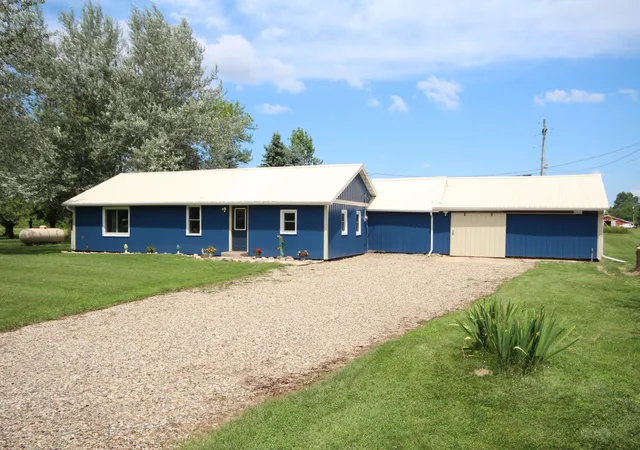 Photo 1 of Single family home for sale at 7231 E Y Z Ave, Vicksburg, MI 49097 | MLS# 66026036160 | Listing updated on 2026-08-02