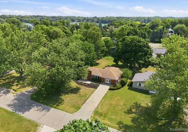 Photo 2 of Single family home for sale at 2313 Saint Joseph St, West Bloomfield, MI 48324 | MLS# 20261054651 | Listing updated on 2026-07-31