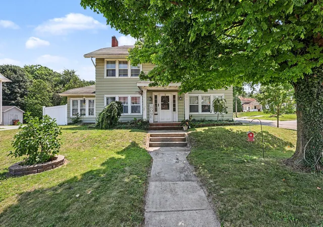 Photo 1 of Single family home for sale at 1115 W Michigan Ave, Jackson, MI 49202 | MLS# 55026036179 | Listing updated on 2026-09-08