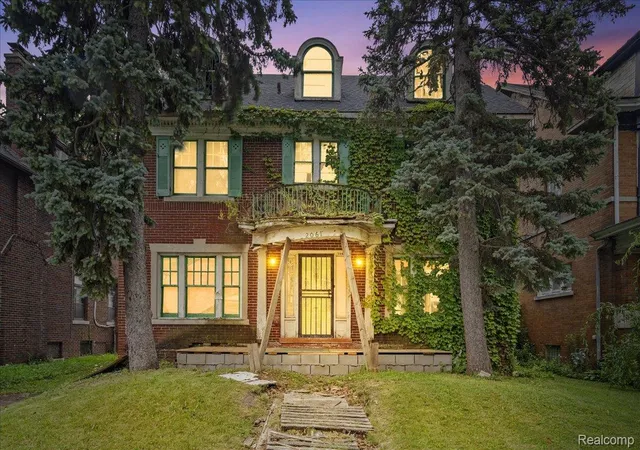 Photo 1 of Single family home for sale at 2061 Longfellow St, Detroit, MI 48206 | MLS# 20261054656 | Listing updated on 2026-08-18