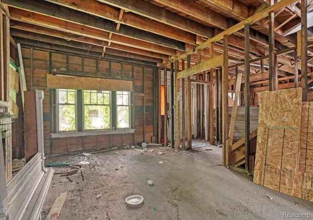Photo 2 of Single family home for sale at 2061 Longfellow St, Detroit, MI 48206 | MLS# 20261054656 | Listing updated on 2026-08-18
