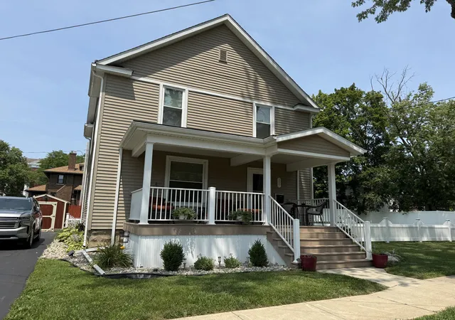 2nd image of 307 Perry St, Albion, MI 49224 | MLS# 64026036184