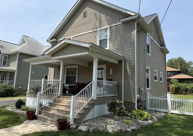 3rd image of 307 Perry St, Albion, MI 49224 | MLS# 64026036184