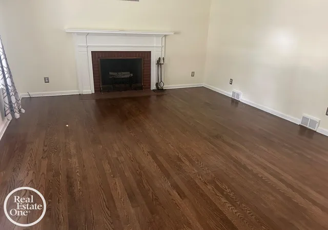 5th image of 463 Bournemouth Cir, Grosse Pointe Farms, MI 48236 | MLS# 58050215019