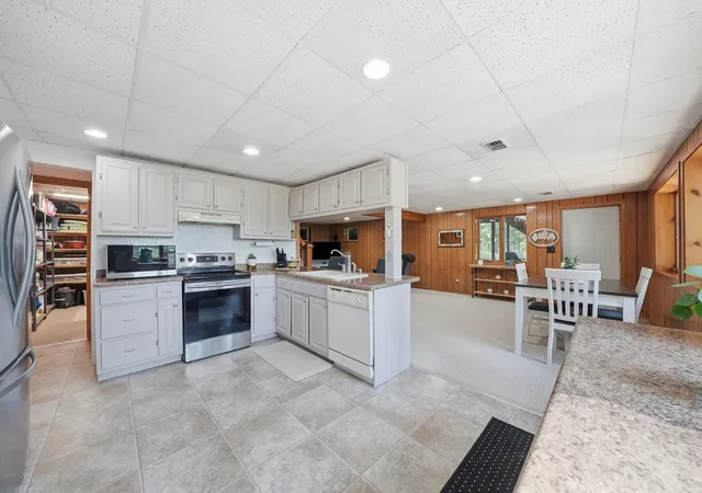 4th image of 23581 210Th Ave, Tustin, MI 49688 | MLS# 78080071117