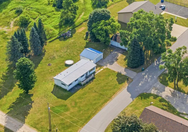 Photo 1 of Single family home for sale at 260 W Hayes St, Mecosta, MI 49332 | MLS# 72026036198 | Listing updated on 2026-09-09