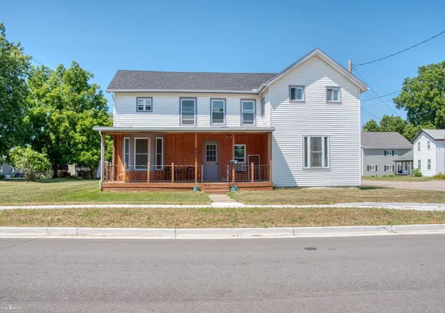 1st image of 321 E Oliver St, Corunna, MI 48817 | MLS# 5050215030
