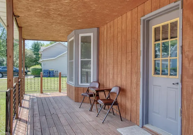 2nd image of 321 E Oliver St, Corunna, MI 48817 | MLS# 5050215030