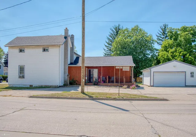 32nd image of 321 E Oliver St, Corunna, MI 48817 | MLS# 5050215030