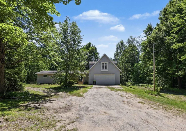 3rd image of 3432 Woodman Road, Sw, South Boardman, MI 49680 | MLS# 78080071120