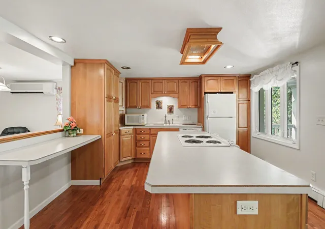 Photo 4 of Single family home for sale at 58881 Yeatter Rd, Colon, MI 49040 | MLS# 66026036206 | Listing updated on 2026-07-15