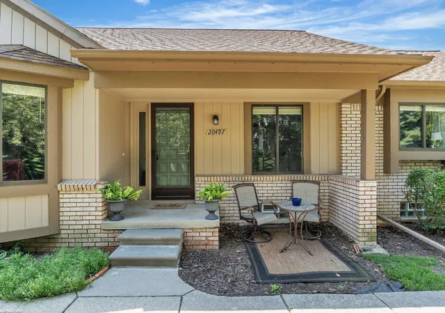 Listing Photo 3 - Condo for sale in building located at 20497 Villa Grande Cir, Clinton Township, MI 48038