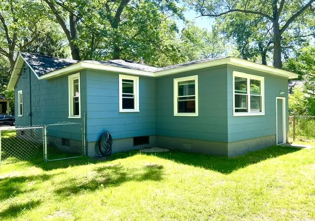 Photo 4 of Single family home for sale at 3125 Mona St, Muskegon, MI 49444 | MLS# 65026036209 | Listing updated on 2026-08-28
