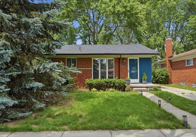 3rd image of 29697 Spoon, Madison Heights, MI 48071 | MLS# 20261054701