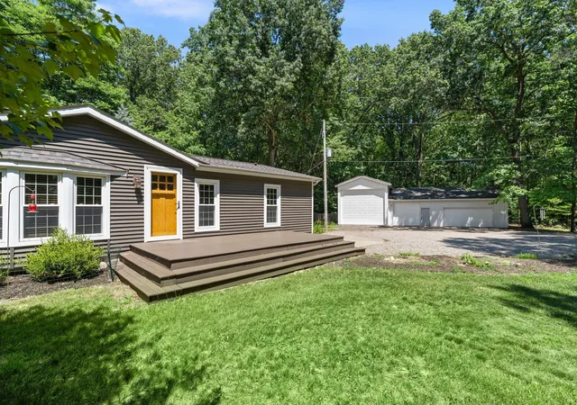 2nd image of 2944 64th St, Fennville, MI 49408 | MLS# 71026036216