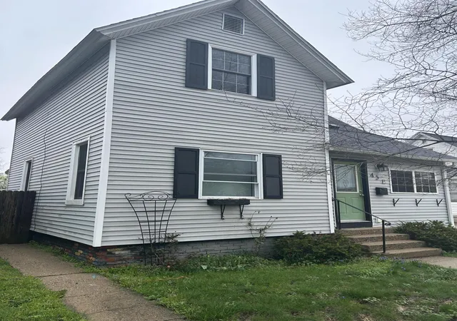 28th image of 45 E 18th St, Holland, MI 49423 | MLS# 71026036215