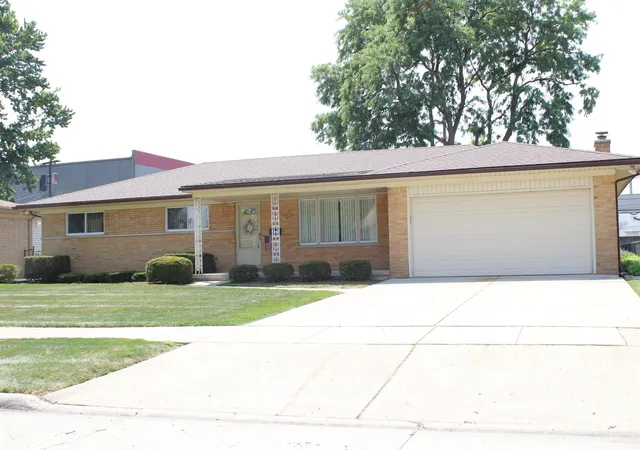 1st image of 18084 Juliana Ave, Eastpointe, MI 48021 | MLS# 58050215040