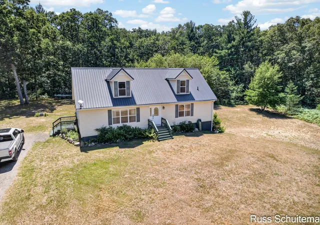 Photo 1 of Single family home for sale at 11508 Nichols Rd, Holton, MI 49425 | MLS# 71026036220 | Listing updated on 2026-08-26
