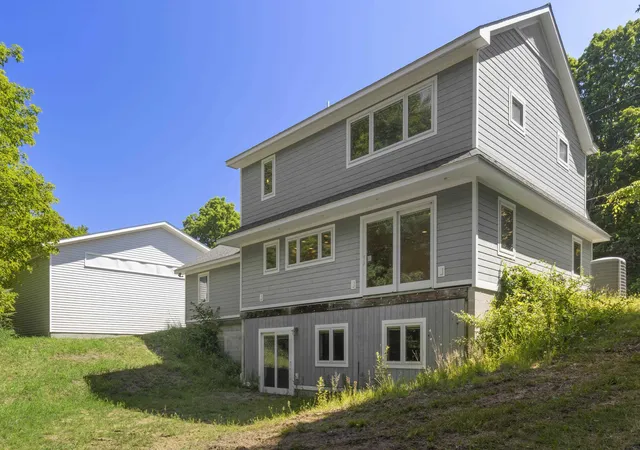 3rd image of 336 Bridge St, Frankfort, MI 49635 | MLS# 78080071125