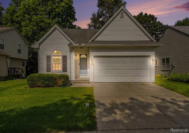 Photo 1 of Sale Pending at 524 Ml Pond Dr, Fenton, MI 48430 | MLS# 20261054726 | Listing updated on 2026-08-18