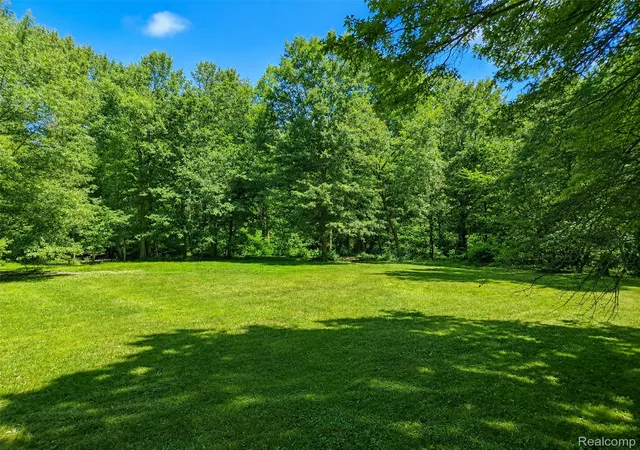 2nd image of 28966 Sibley Rd, Romulus, MI 48174 | MLS# 20261054743