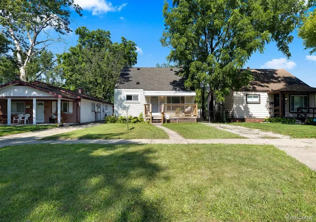Photo 2 of Single family home for sale at 6310 Duncan St, Taylor, MI 48180 | MLS# 20261054742 | Listing updated on 2026-08-04