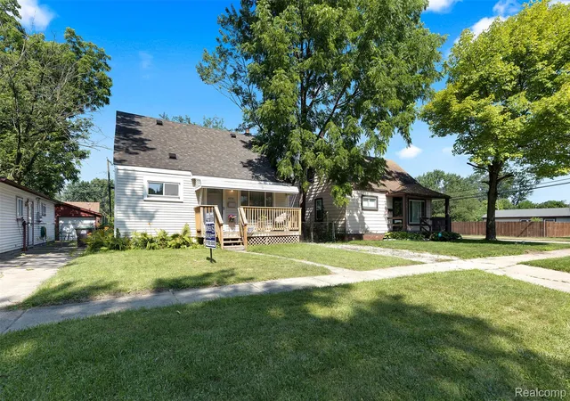 Photo 3 of Single family home for sale at 6310 Duncan St, Taylor, MI 48180 | MLS# 20261054742 | Listing updated on 2026-08-04